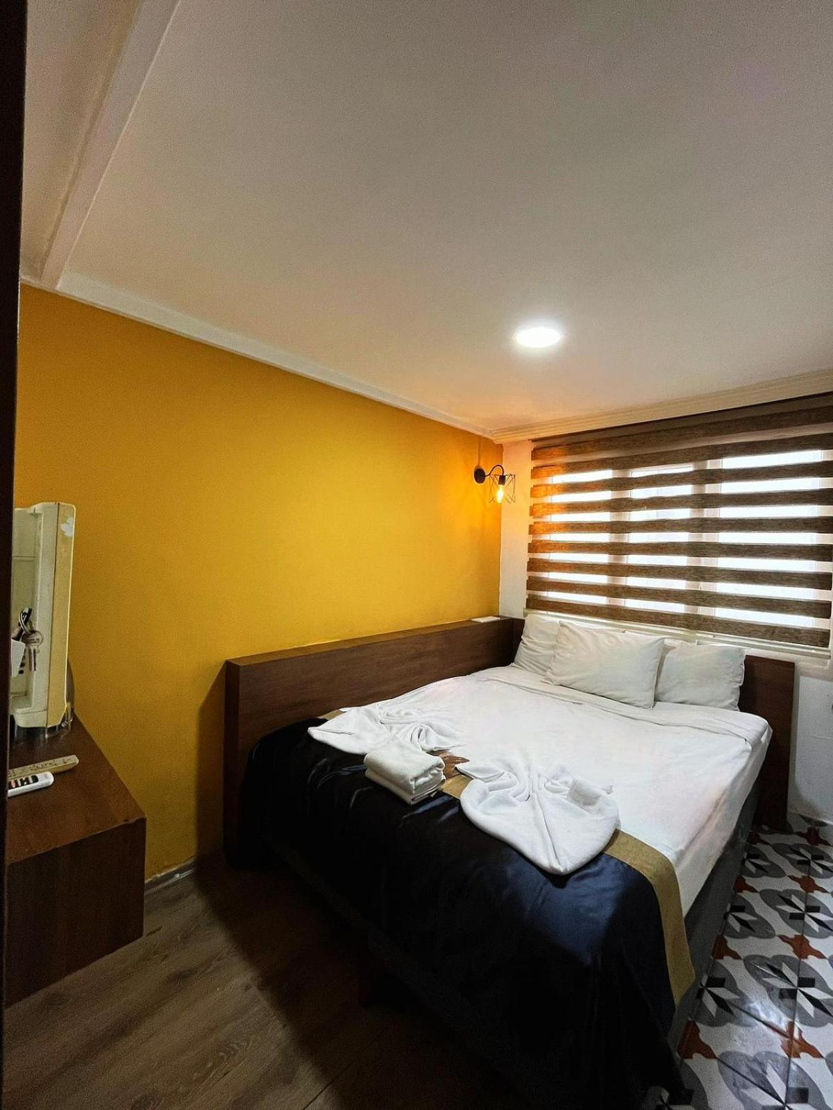 Betas Guesthouse Antalia Esterno foto