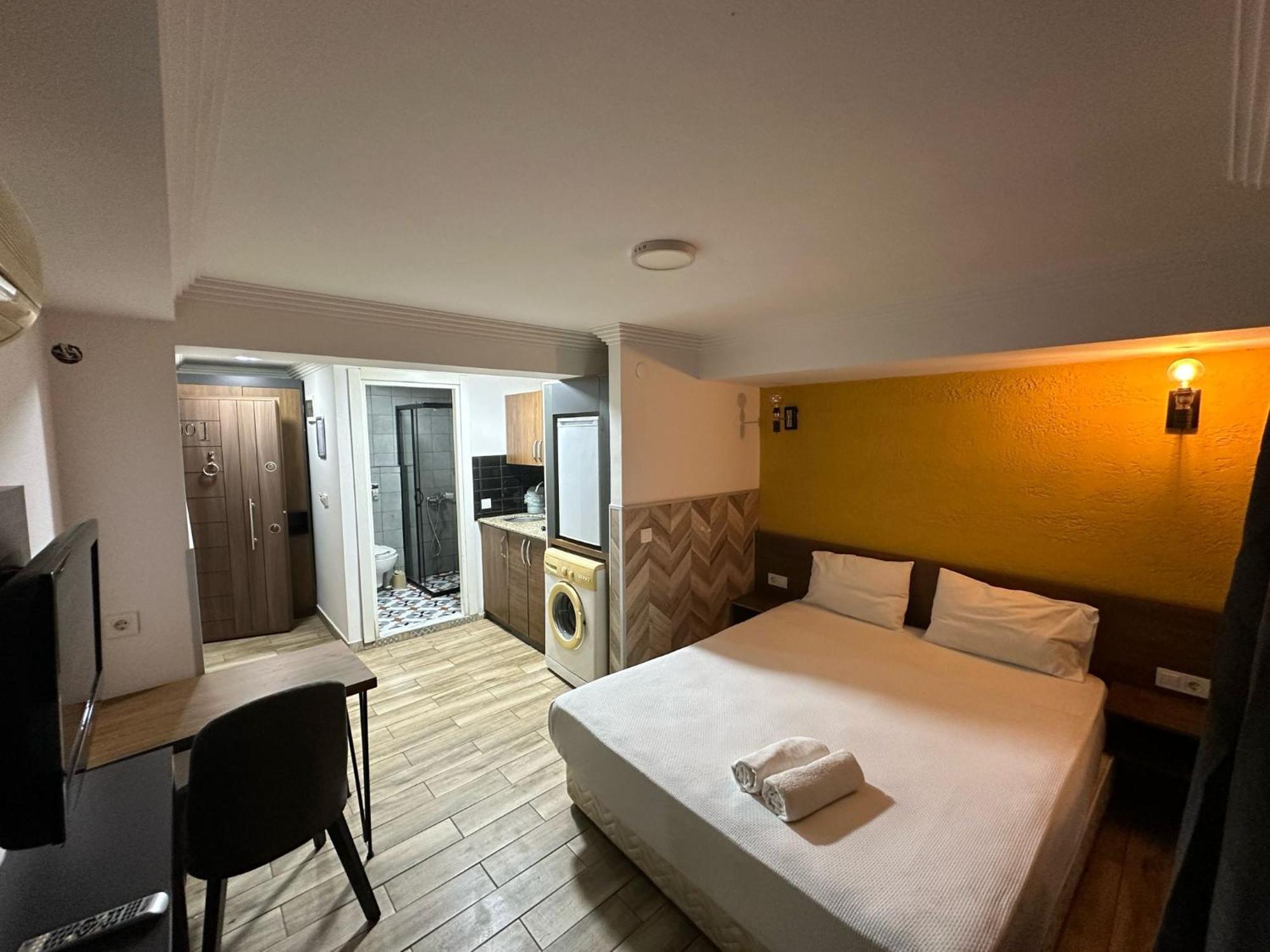 Betas Guesthouse Antalia Esterno foto