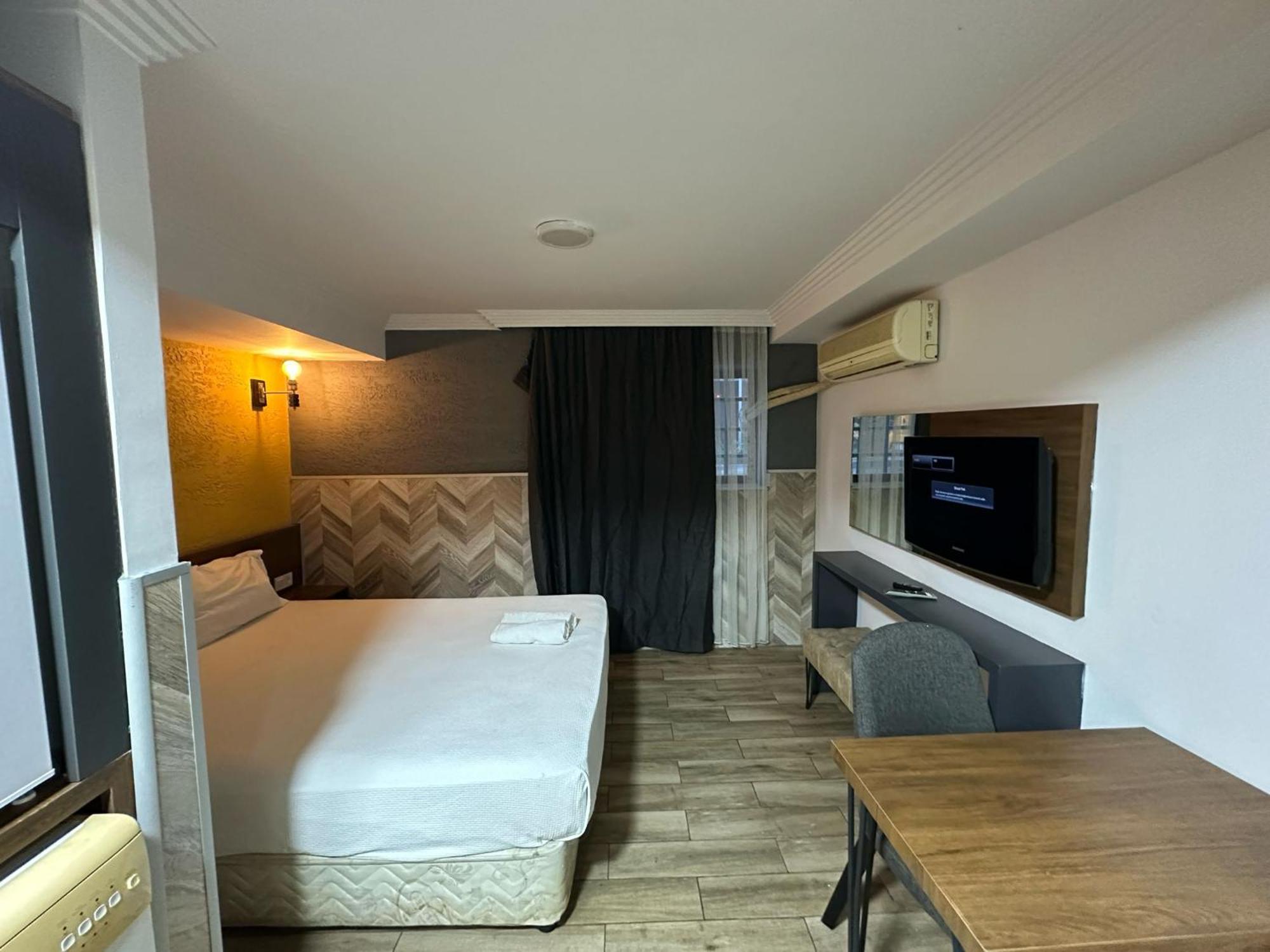 Betas Guesthouse Antalia Esterno foto